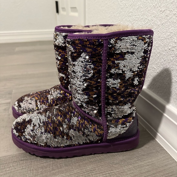UGG sequin color changing boots - Picture 4 of 5